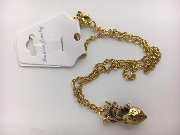 Photo de l’avis officiel: Fashion Jewelry Anatomic heart pendant necklace Collier avec pendentif — risque: Risque chimique