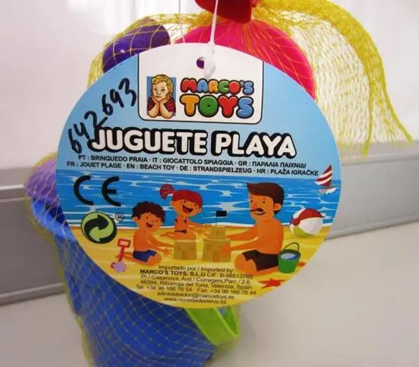 Photo de l’avis officiel: Marco's Toys Juguete playa Ensemble de jouets de plage — risque: Blessures