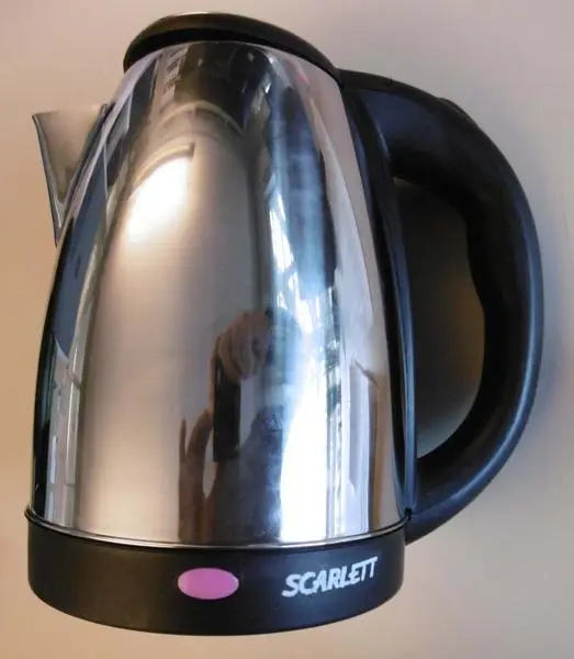 Photo de l’avis officiel: Scarlett Cordless jug.kettle Bouilloire électrique — risque: Choc électrique