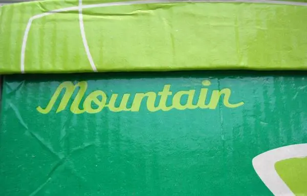 Photo de l’avis officiel: Mountain Sandales pour filles — risque: Étouffement (A12/0130/19)