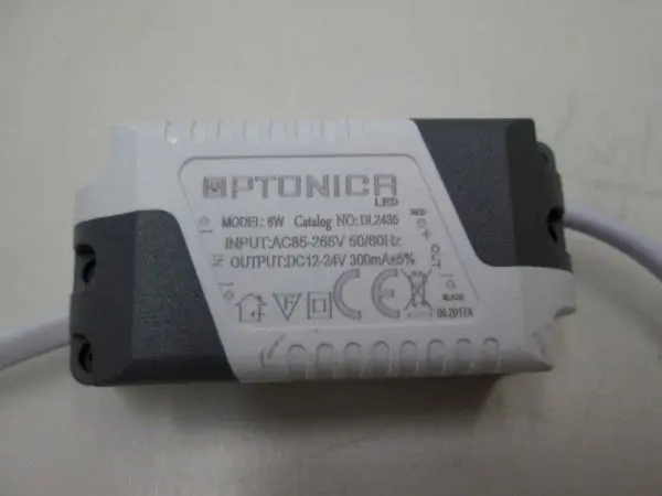 Photo de l’avis officiel: Optonica Plafonnier LED — risque: Choc électrique