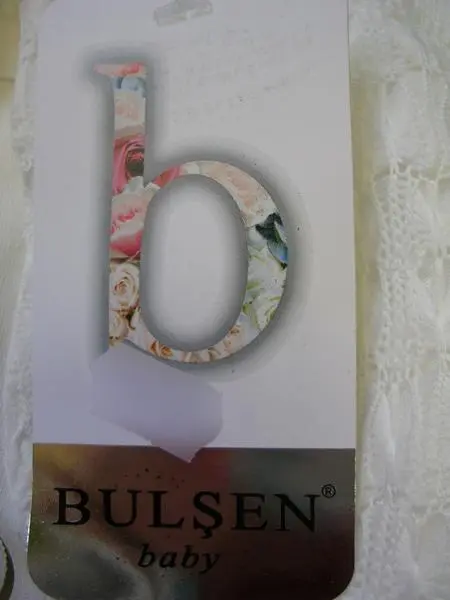 Foto aus der offiziellen Meldung: Bulsen Bulsen baby Kleidungsset für Mädchen — Risiko: Ersticken