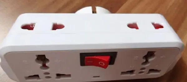 Foto aus der offiziellen Meldung: OULONG Steckeradapter — Risiko: Elektrischer Schlag