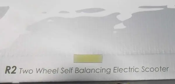 Foto aus der offiziellen Meldung: R2 Two Wheel Self Balancing Electric Scooter Selbstausgleichender Roller (Hoverboard) — Risiko: Verbrennungen & Feuer (A12/0509/19)