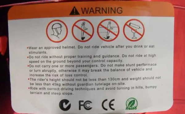 Foto dell’avviso ufficiale: Power charger: Shenzhen Yongle Tong Electronic Tec Hoverboard Scooter autobilanciante (Hoverboard) — rischio: Ustioni & Incendio