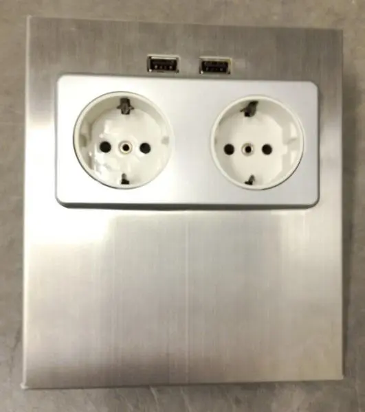 Foto do aviso oficial: Limente Mini-2 USB Tomada de tomada com porta USB — risco: Choque elétrico