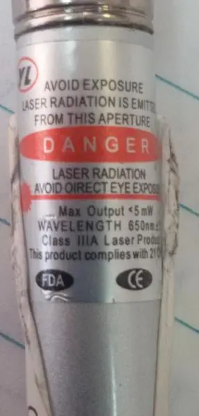 Foto aus der offiziellen Meldung: YL Laserpointer — Risiko: Sehschaden