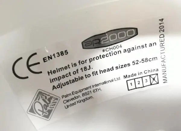 Foto uit de officiële melding: Palm Helm voor watersport — risico: Verwonding