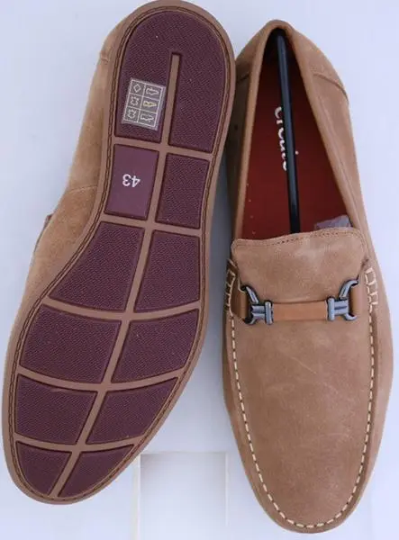 Photo de l’avis officiel: Create Halonen Chaussures en cuir — risque: Risque chimique
