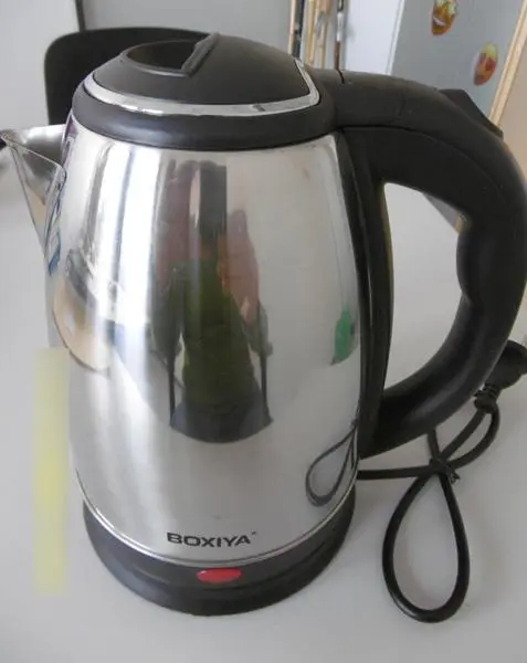 Photo de l’avis officiel: Boxiya Fast Electric Kettle Bouilloire électrique — risque: Choc électrique