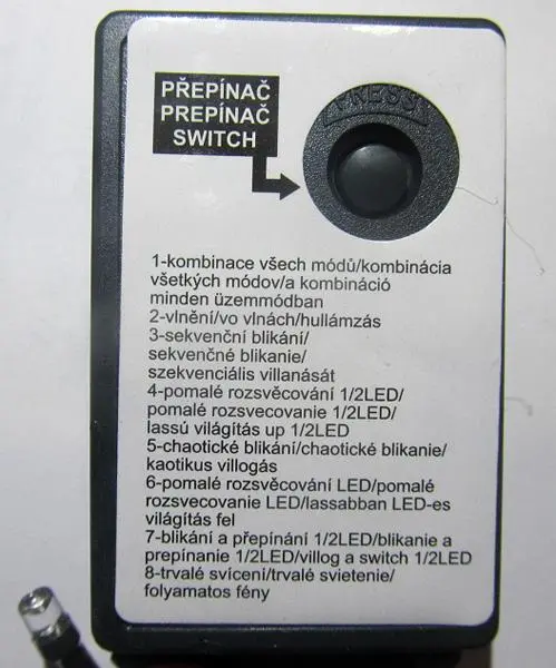 Foto do aviso oficial: Svitici retez Corrente de iluminação — risco: Choque elétrico (A12/0871/19)