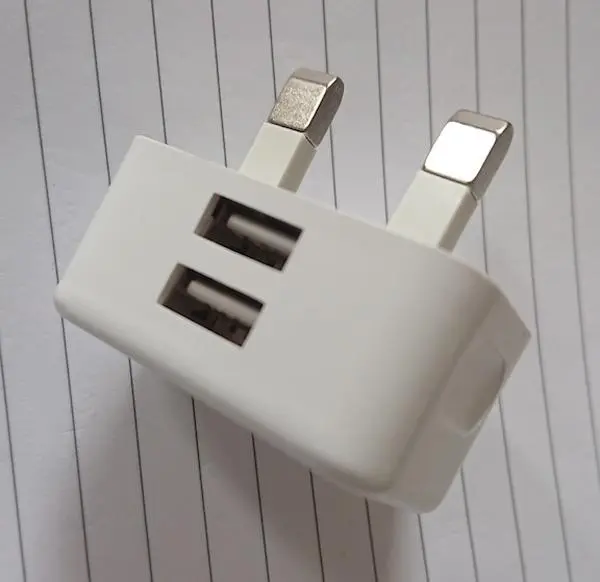 Foto do aviso oficial: iN Tech Dual USB Mains Adaptor Adaptador de rede USB — risco: Choque elétrico