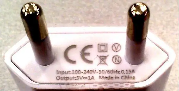 Photo de l’avis officiel: 4-OK MircoUSB Data Cable Chargeur USB — risque: Choc électrique