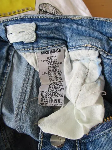 Foto uit de officiële melding: Miss Image Kinderkleding set — risico: Verwonding
