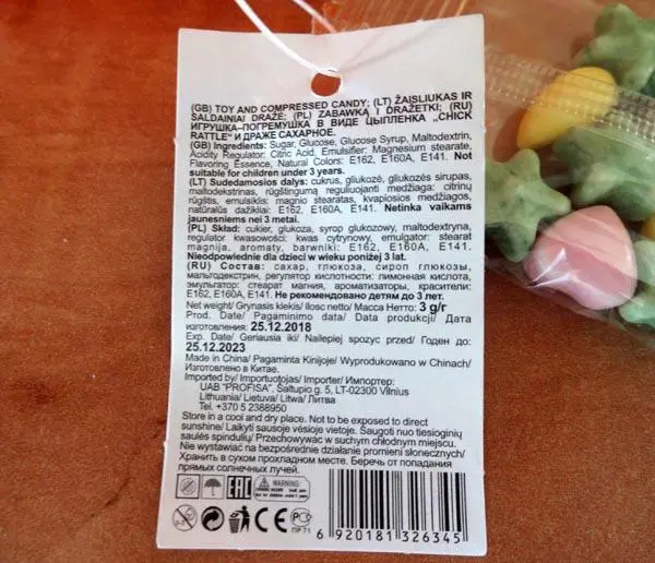 Foto do aviso oficial: Chick Rattle and compressed candy Brinquedo de chocalho — risco: Engasgamento