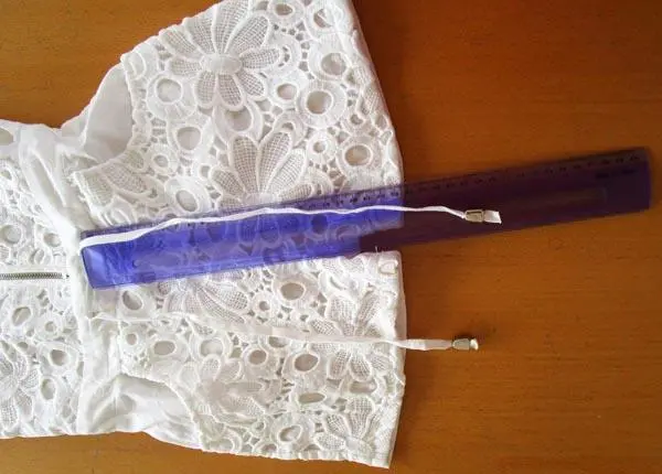 Photo de l’avis officiel: 4 Ans Robe de fille — risque: Blessures