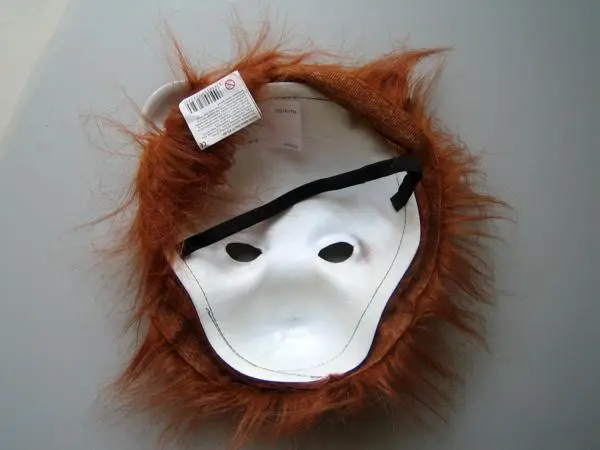 Photo de l’avis officiel: Szőrös állatos álarc Masque de fantaisie — risque: Brûlures