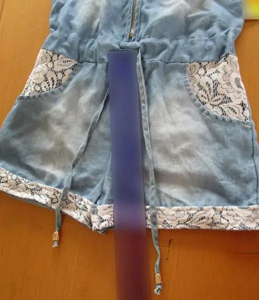 Photo de l’avis officiel: DANHAN / TAOZHUANG Robe de fille — risque: Blessures