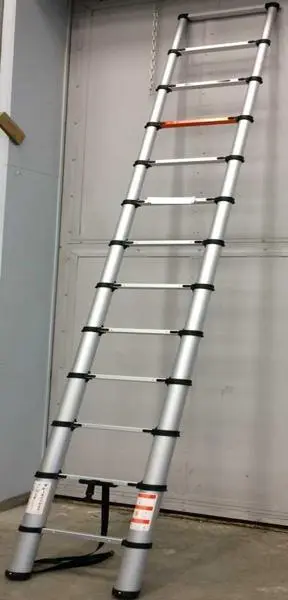 Foto dell’avviso ufficiale: Batavia Telescopic ladder - Giraffe 3.88 Scala telescopica — rischio: Lesioni