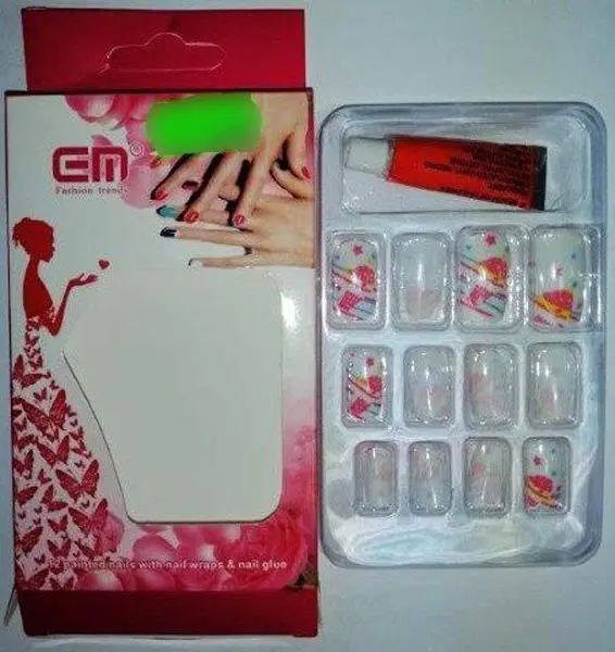 Photo de l’avis officiel: EM NAIL.S, Miss Seven Faux ongles — risque: Risque chimique