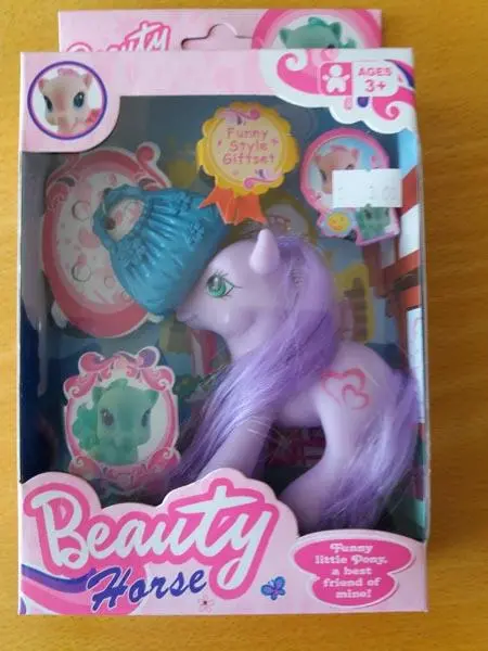Foto dell’avviso ufficiale: Beauty Horse Set di cavalli in plastica — rischio: Rischio chimico