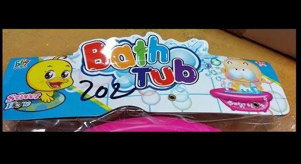 Photo de l’avis officiel: 669TOYS Bath Tub Poupée en plastique avec accessoires — risque: Risque chimique