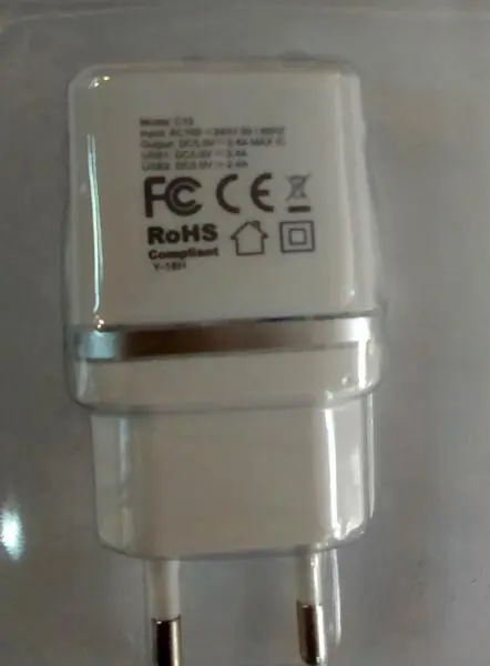 Photo de l’avis officiel: hoco. DUAL USB CHARGER Chargeur USB — risque: Choc électrique