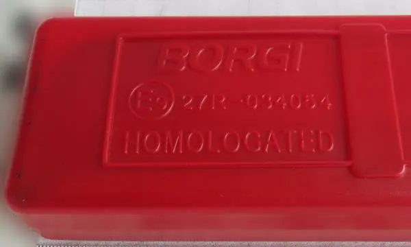 Photo from the official notice: BORGI (on the packaging)/YD (on the product) warning triangle — injuries risk
