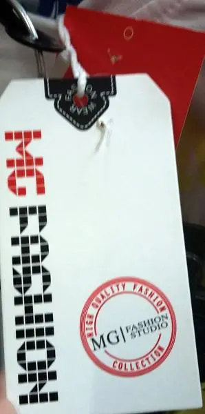 Foto uit de officiële melding: MG Fashion Kinder trainingspak — risico: Verwonding