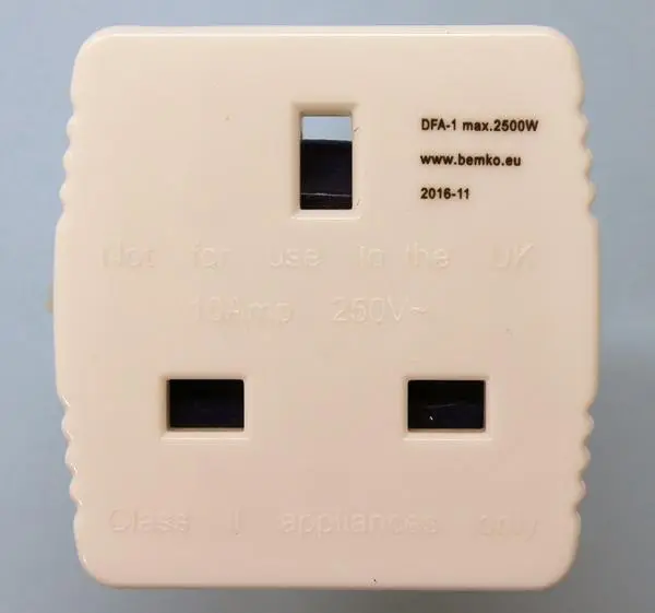Foto aus der offiziellen Meldung: Bemko ADAPTER PL - UK Netzadapter — Risiko: Elektrischer Schlag