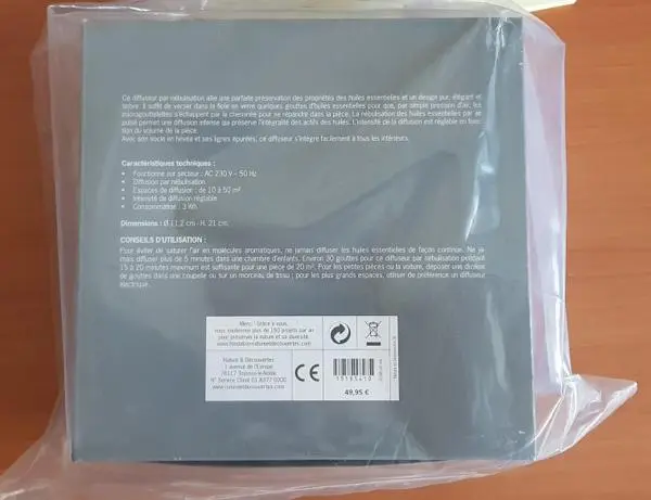 Photo from the official notice: Nature et découvertes HEVEA essential-oil diffuser — choking & suffocation risk