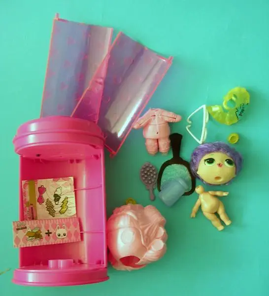 Photo from the official notice: L.O.L. Super Surprise; HAIR GOALS plastic doll with accessories — chemical risk