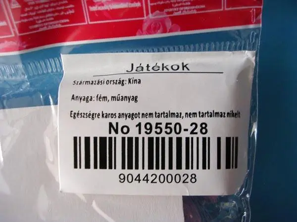 Foto dell’avviso ufficiale: Játékok Set di bambole di plastica — rischio: Rischio chimico