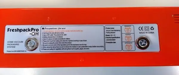 Photo from the official notice: Xin Boa long FreshpackPro-QH vacuum packing machine — electric shock risk