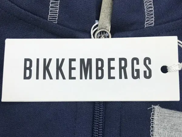 Foto do aviso oficial: BIKKEMBERGS Pijama infantil — risco: Estrangulamento (A12/1701/19)