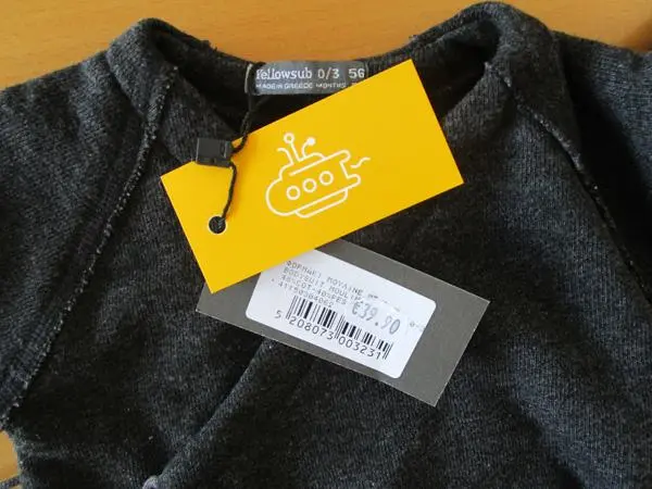 Foto do aviso oficial: Yellowsub Terno romper infantil — risco: Ferimentos