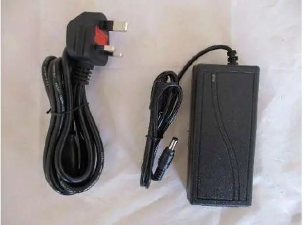 Photo de l’avis officiel: Joylit AC Electrical Adaptor Adaptateur de puissance — risque: Choc électrique