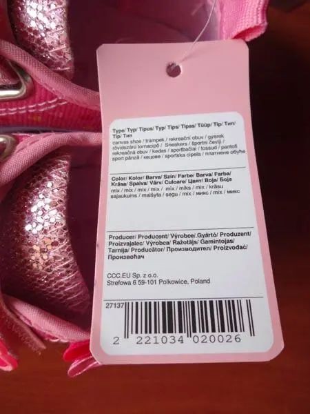 Foto aus der offiziellen Meldung: Nelli blue Kinderschuhe — Risiko: Ersticken