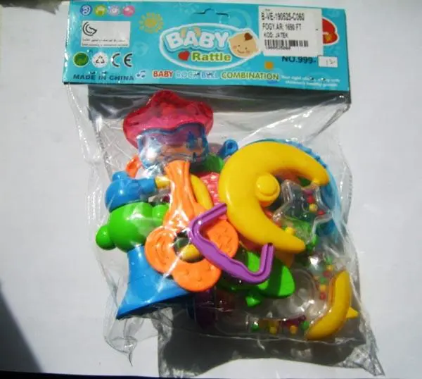 Photo from the official notice: Weixingda BABY Rattle rattle toy set — choking risk
