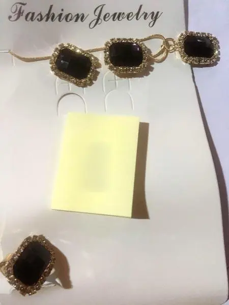 Foto dell’avviso ufficiale: Fashion jewellery Smycke set Set di gioielli — rischio: Rischio chimico