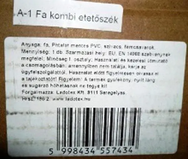 Foto uit de officiële melding: Fa kombi etetőszék ('Wooden high chair') Kinderstoel — risico: Verwonding