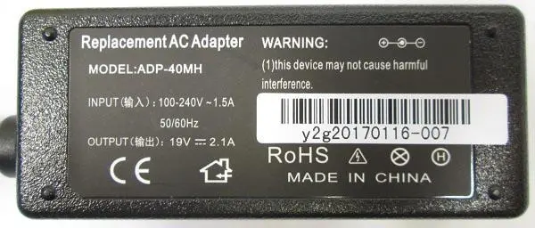 Foto aus der offiziellen Meldung: Replacement AC Adapter Computernetzteil — Risiko: Elektrischer Schlag