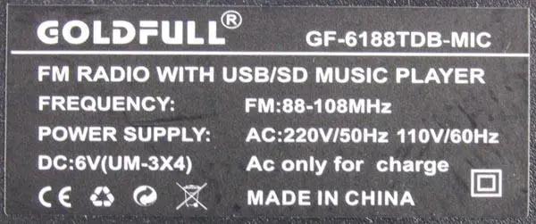 Foto aus der offiziellen Meldung: Goldfull FM Radio with USB/SD Card Slot Tragbares FM-Radio — Risiko: Elektrischer Schlag