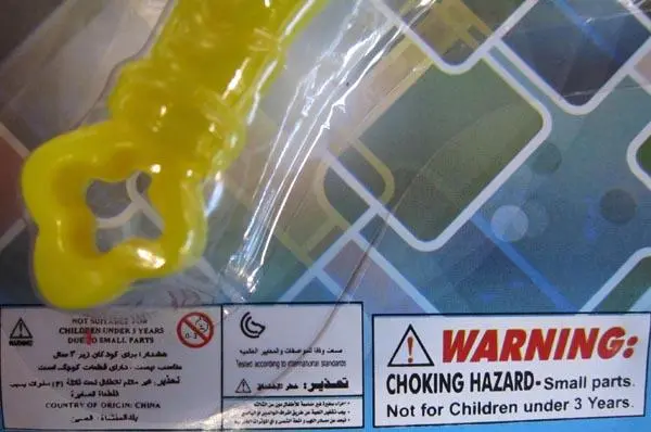 Foto do aviso oficial: Baby Rattles Brinquedo de plástico chocalho — risco: Engasgamento