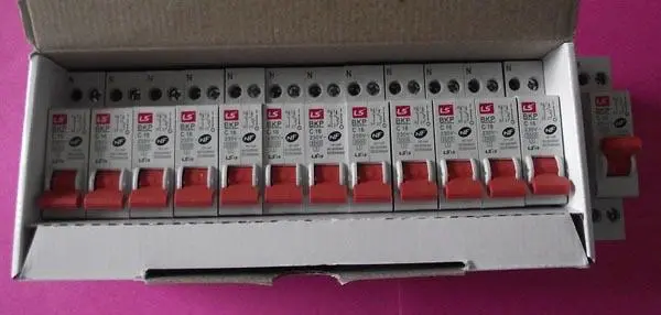 Foto dell’avviso ufficiale: LSIS Miniature Circuit Breaker Interruttore di circuito — rischio: Scossa elettrica