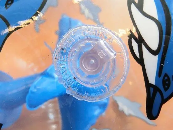 Photo de l’avis officiel: DOIPHIN Jouet gonflable en plastique — risque: Risque chimique