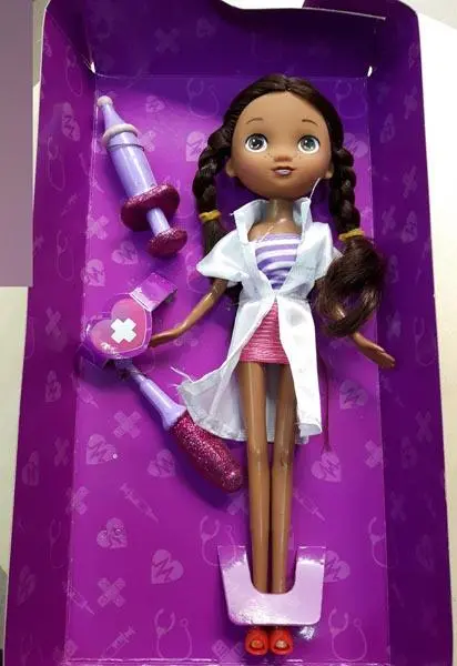 Foto do aviso oficial: Dones Doctora Juguetes Boneca de plástico — risco: Químico