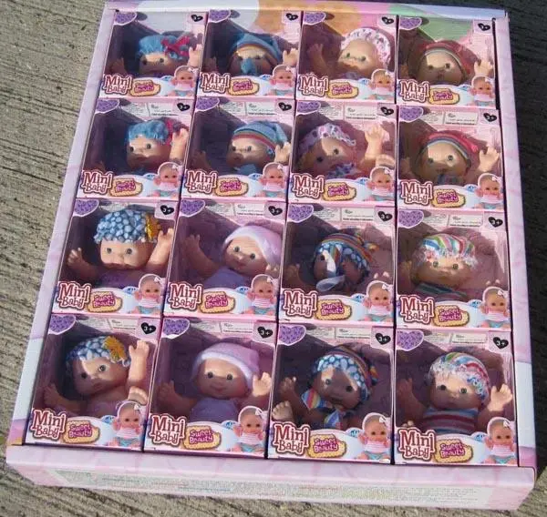 Foto do aviso oficial: Mini Baby (Sweet Beauty) Boneca de plástico — risco: Químico