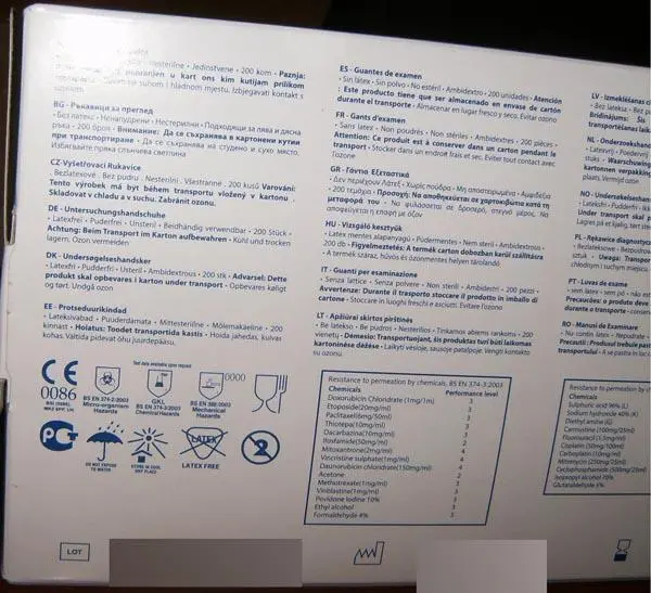 Foto aus der offiziellen Meldung: Dermagrip, WRP / Nitrile Examination Gloves Kunststoffhandschuhe — Risiko: Chemikalie