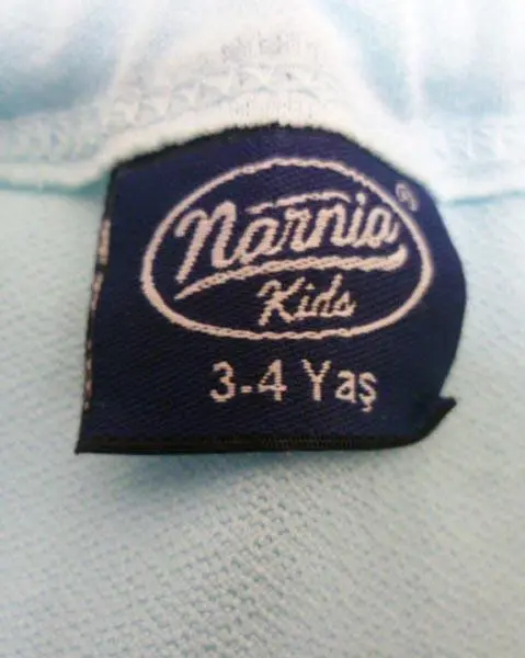 Photo from the official notice: Narnia kids children´s jumpsuit — injuries & strangulation risk